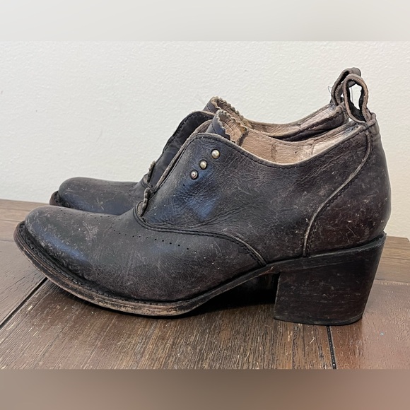 Freebird Sadie Distressed Booties Boots Womens size